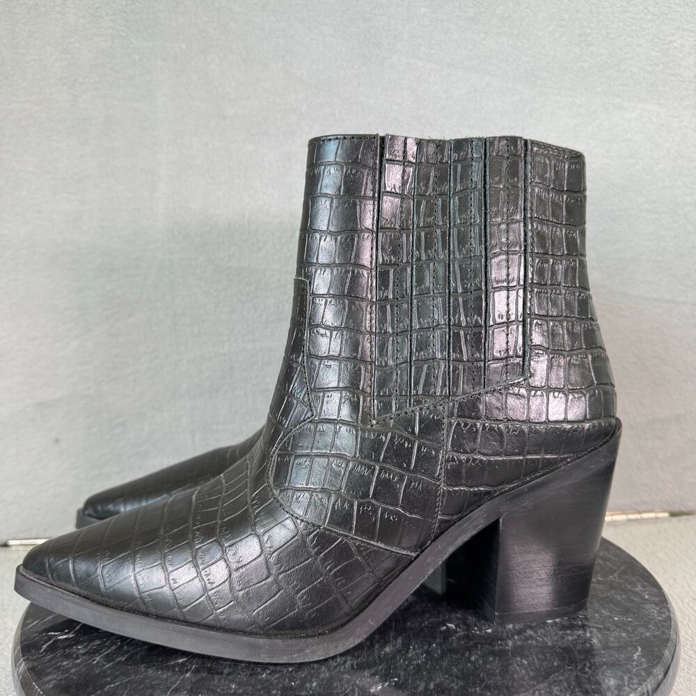 Blondo Black Leather Croc Embossed Waterproof Ankle Boots Women’s Size 8.5M US